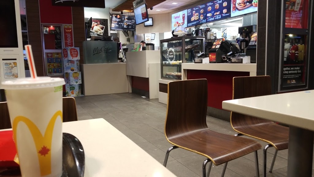 McDonalds | 1074 Wellington Rd, London, ON N6E 1M2, Canada | Phone: (519) 691-1042