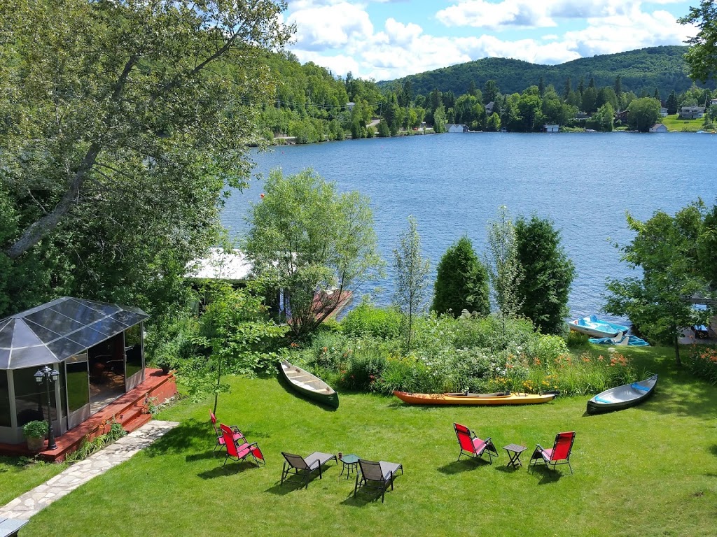 Auberge aux Nuits de Rêve | 14 Rue Larocque O, Sainte-Agathe-des-Monts, QC J8C 1A2, Canada | Phone: (888) 326-5042