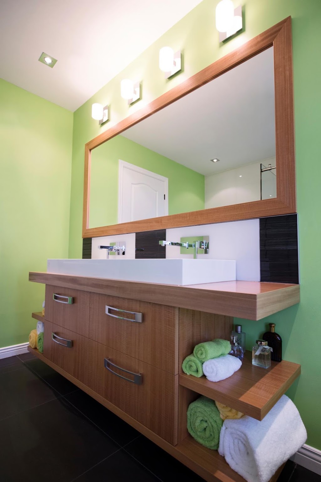 Créations Folie Bois | 98 Rue Ruth, Otterburn Park, QC J3H 1A3, Canada | Phone: (514) 827-8550