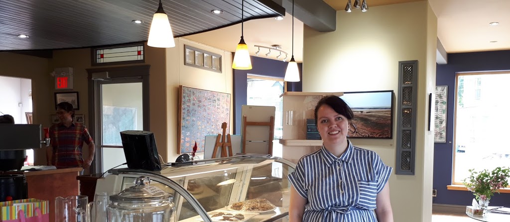 Art Can Gallery Cafe | 9850 Main St, Canning, NS B0P 1H0, Canada | Phone: (902) 582-7071