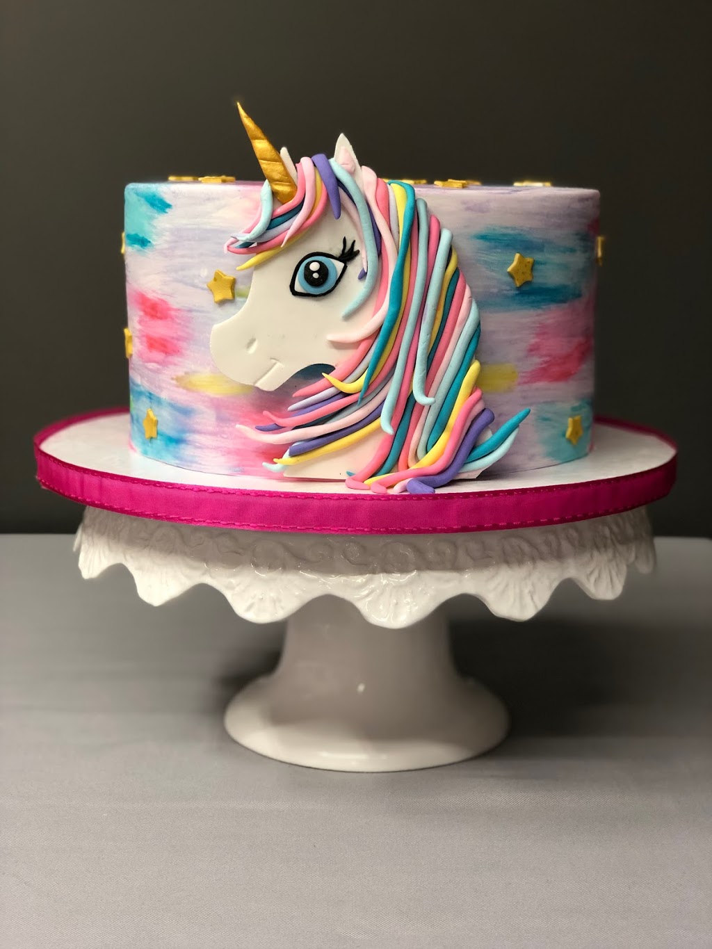 Yates Custom Cakes | 85 Hemlock Way, Grimsby, ON L3M 5M6, Canada | Phone: (289) 925-3786