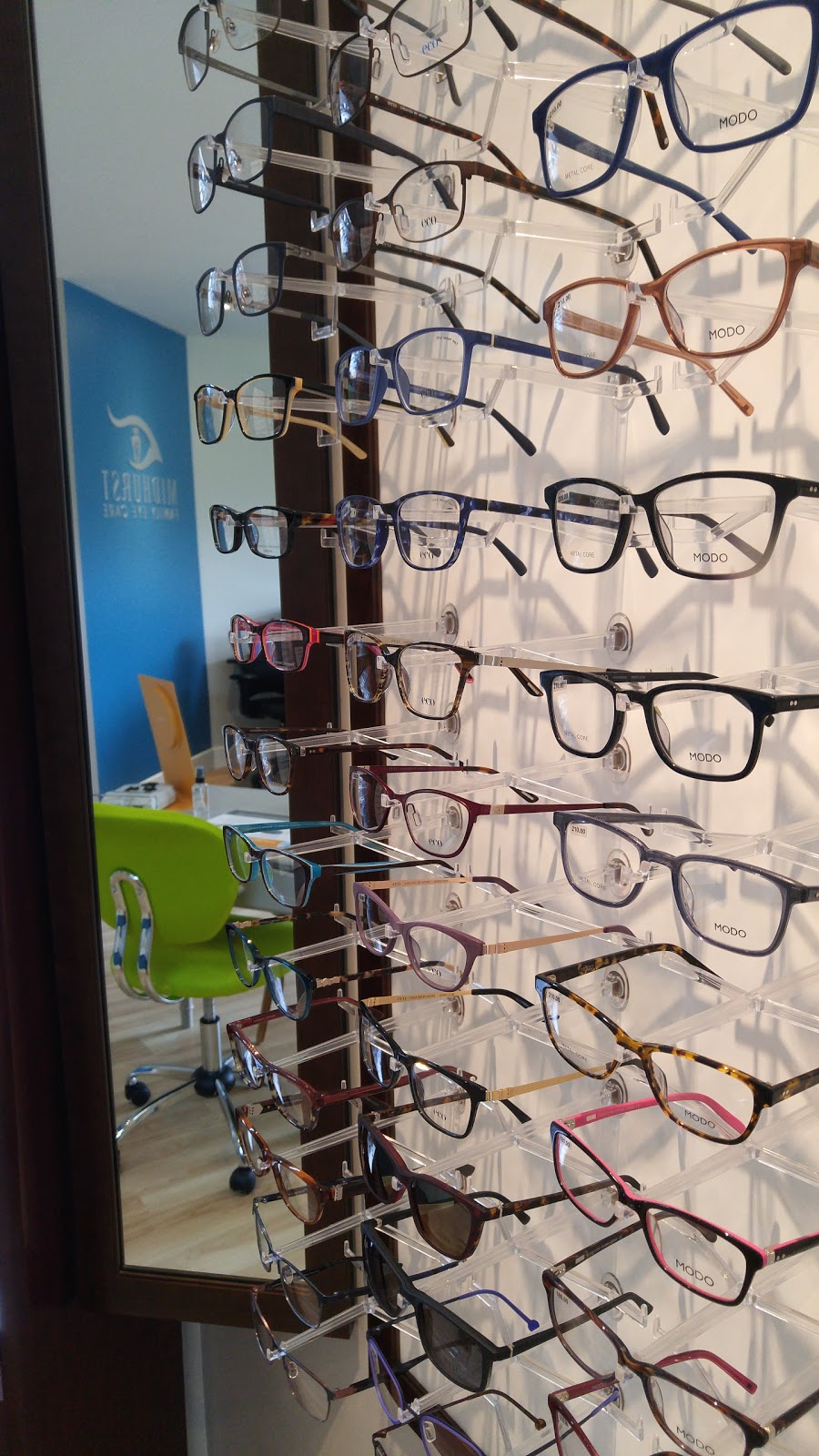 Midhurst Family Eye Care | 23 Finlay Mill Rd, Midhurst, ON L9X 0N9, Canada | Phone: (705) 722-8548
