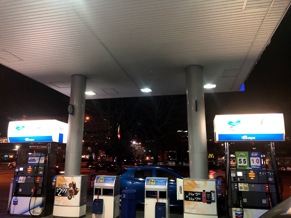 Town Pantry - Convenience Store | 2902 Grandview Hwy, Vancouver, BC V5M 2E3, Canada | Phone: (604) 435-3230