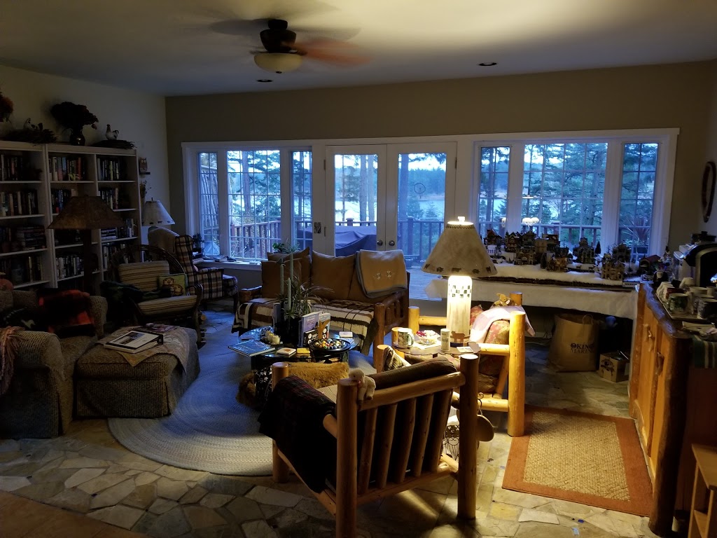 Inn To the Woods | 46 Elena Dr, Friday Harbor, WA 98250, USA | Phone: (360) 378-9501
