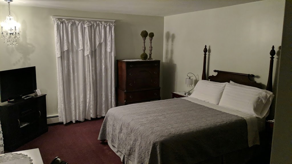 Victoria Inn | 32 Victoria St E, Kensington, PE C0B 1M0, Canada | Phone: (902) 836-3010