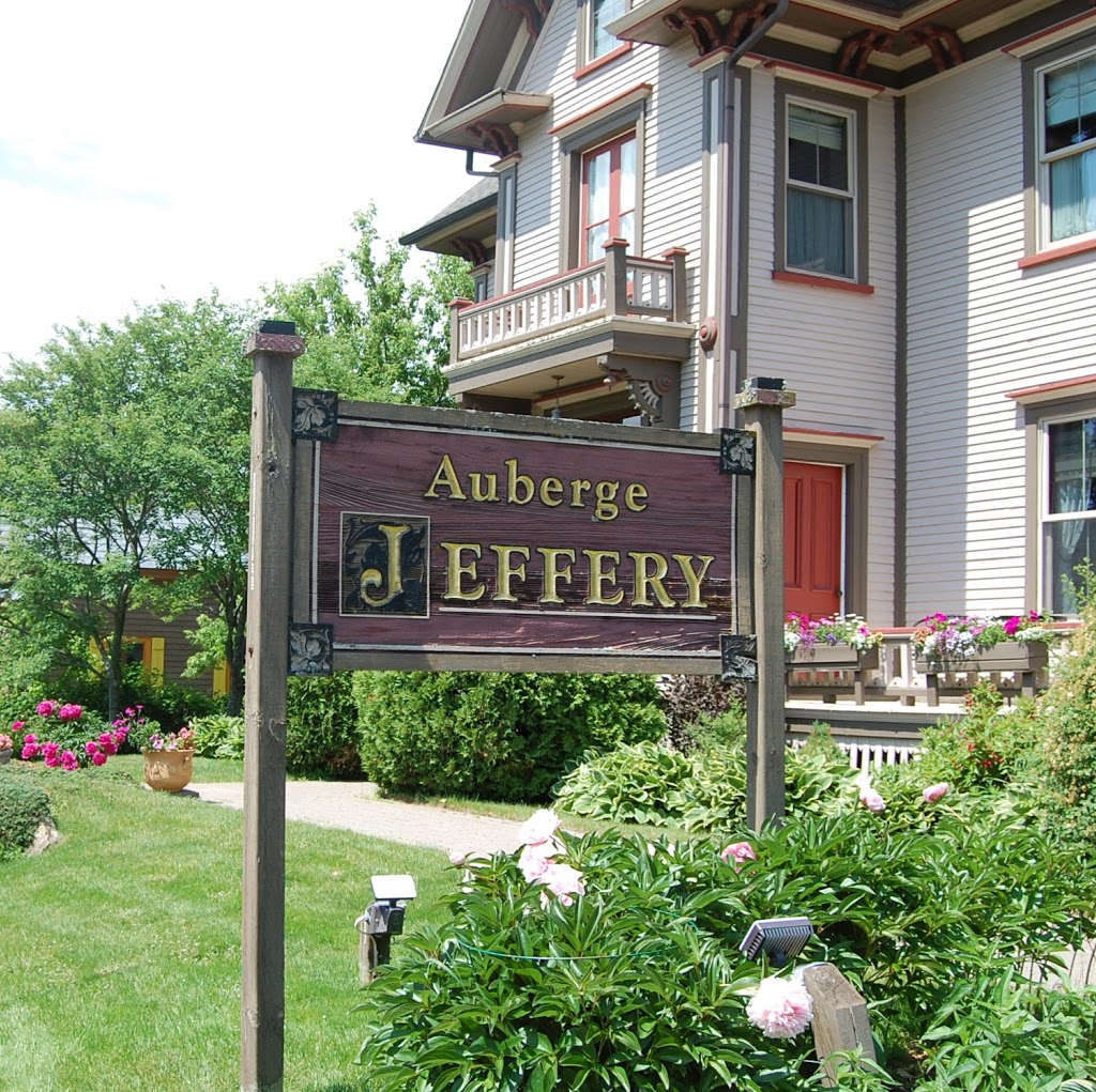 Auberge Jeffery | 91 Rue Water, Danville, QC J0A 1A0, Canada | Phone: (819) 839-2711