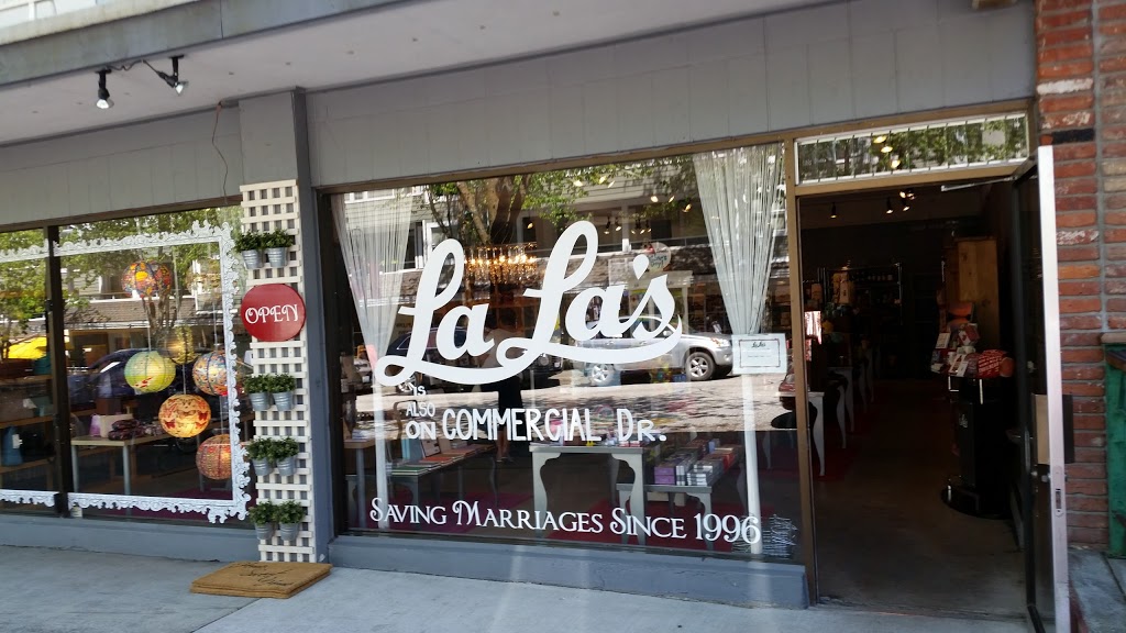 LaLas in the Cove | 4381 Gallant Ave, North Vancouver, BC V7G 1L1, Canada | Phone: (604) 924-2016