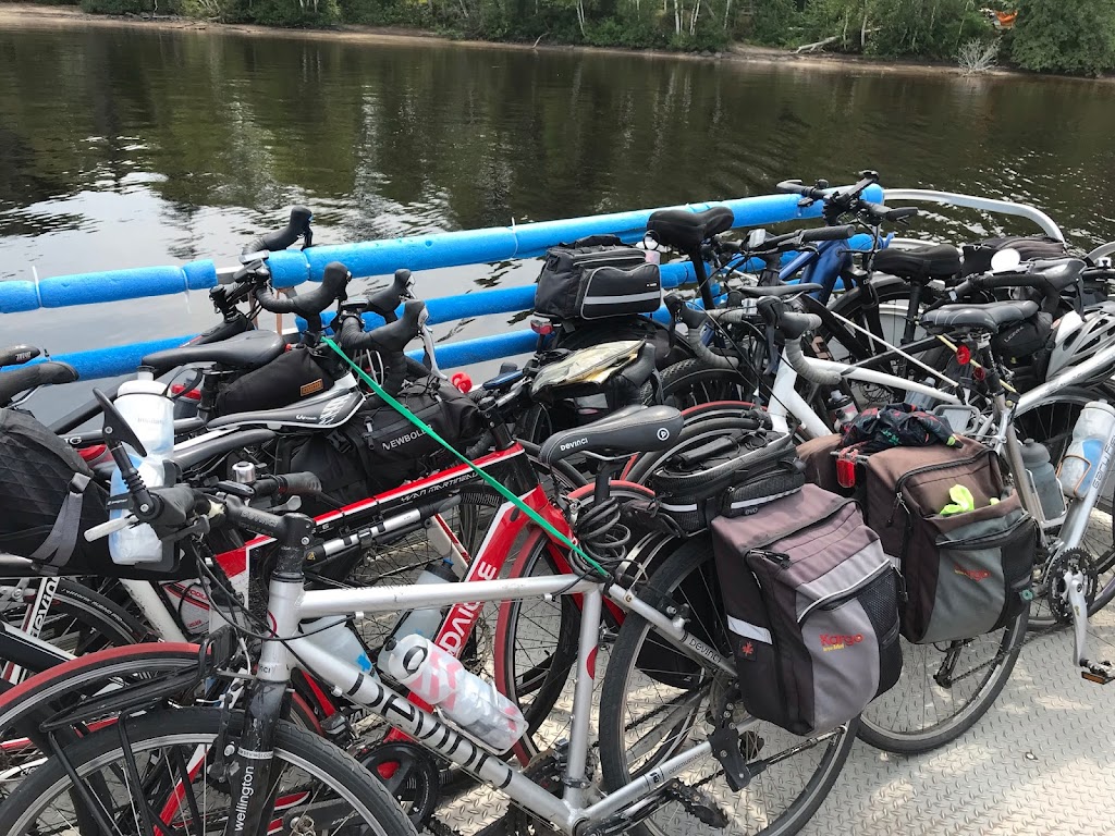 Navette nautique «Le Péribonka» | 375 Rue Édouard Niquet, Péribonka, QC G0W 2G0, Canada | Phone: (418) 720-8215