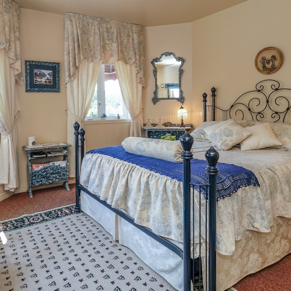 Auberge Le Louis Philippe II | 5650 Rue Principale, Lourdes-de-Joliette, QC J0K 1K0, Canada | Phone: (450) 753-5019