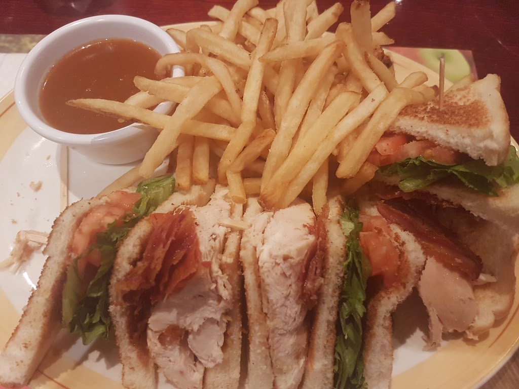 Rôtisserie Scores | 831 Rue Clemenceau, Québec, QC G1C 2K6, Canada | Phone: (418) 667-3000