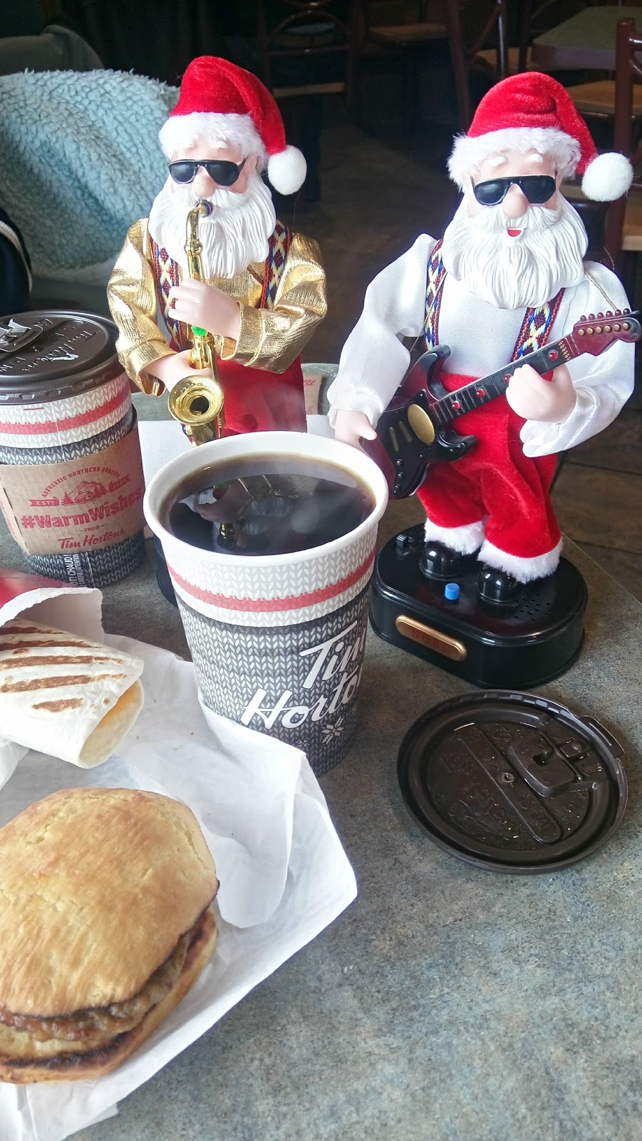 Tim Hortons | 1785 Lakeshore Rd W, Mississauga, ON L5J 1J6, Canada | Phone: (905) 855-5068