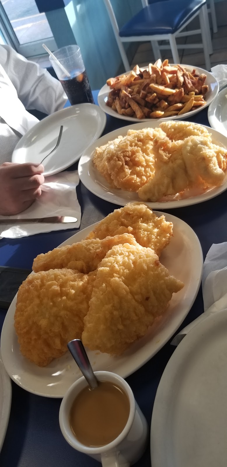 Captain Georges Fish & Chips | 1910 Dundas St E, Whitby, ON L1N 2L6, Canada | Phone: (905) 579-8200