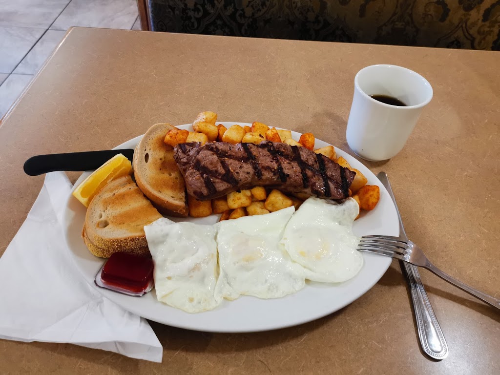 Omega family restaurant | 685 Fischer-Hallman Rd, Kitchener, ON N2E 4E9, Canada | Phone: (519) 745-2500
