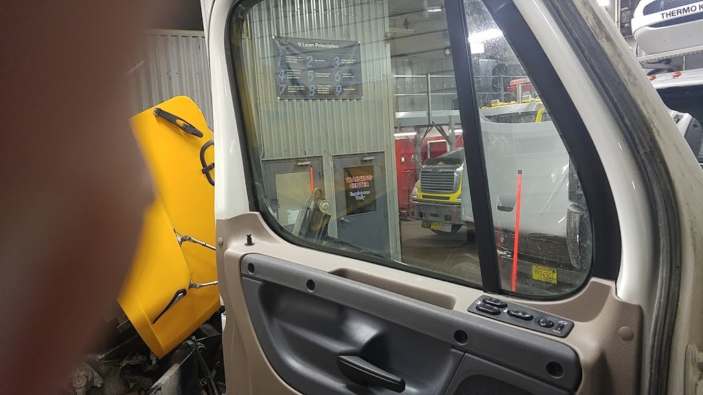 Nova Truck Centres | 114 Connector Road, McClures Mills Rd, Truro, NS B2N 5N2, Canada | Phone: (902) 895-6381