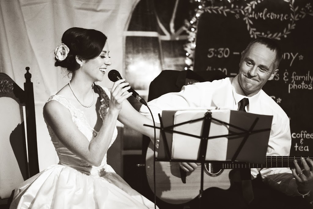 Pj & Oli, Acoustic Duet | 35 Pooles Rd, Midhurst, ON L9X 0P4, Canada | Phone: (249) 877-3322