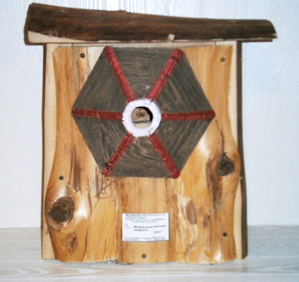 Marc Blanchet, artisan de nichoirs et de mangeoires doiseaux | 127 Chemin des Érables, Frelighsburg, QC J0J 1C0, Canada | Phone: (450) 522-7004