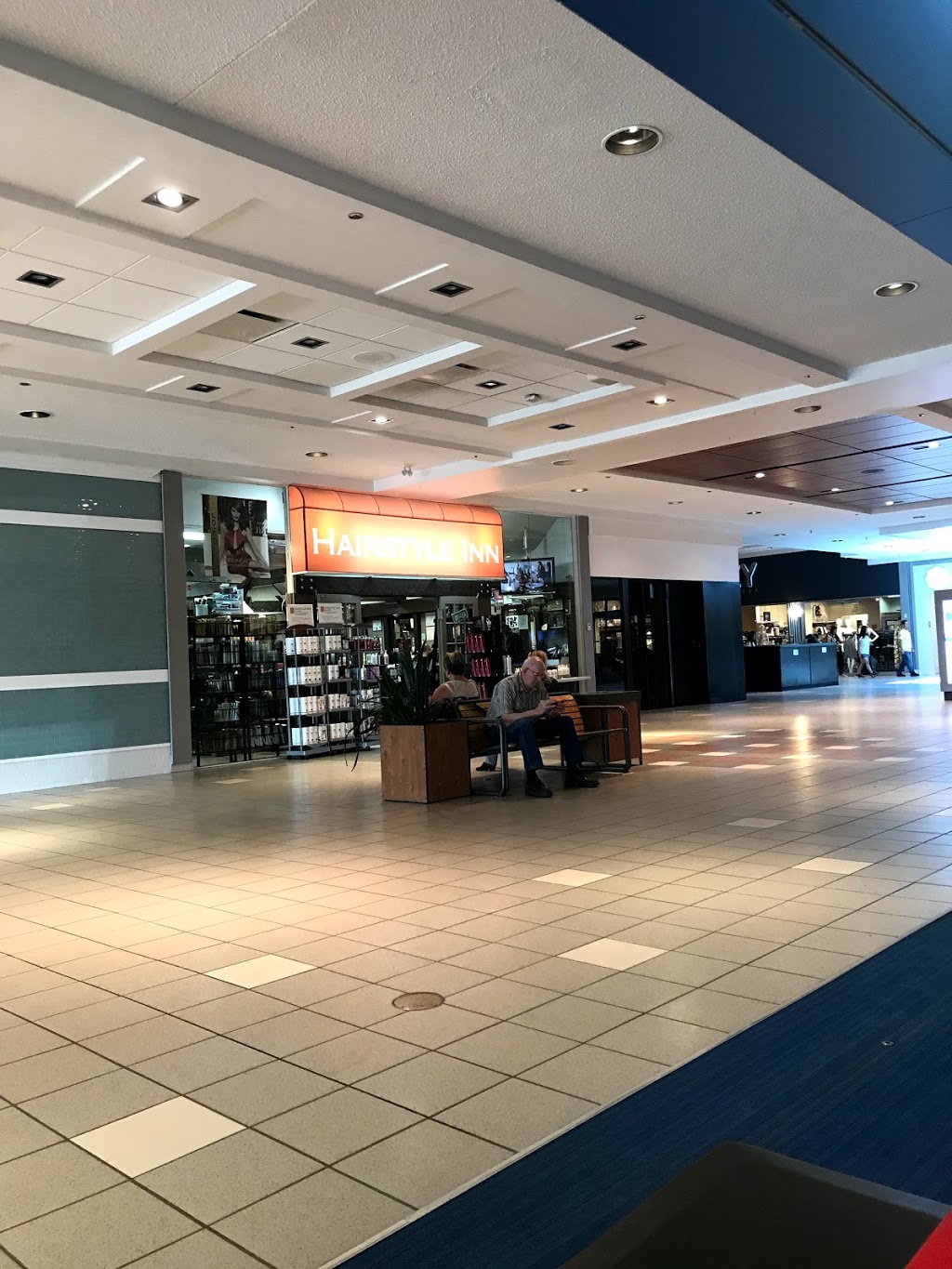 Hairstyle Inn Centre | 3310 8 St E #690, Saskatoon, SK S7H 5M3, Canada | Phone: (306) 683-2222