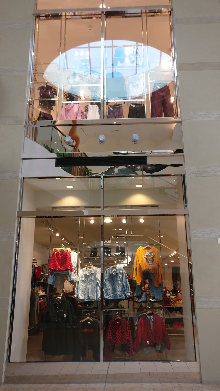Forever 21 | 25 Peel Centre Dr Space #511, Brampton, ON L6T 3R5, Canada | Phone: (905) 792-6833