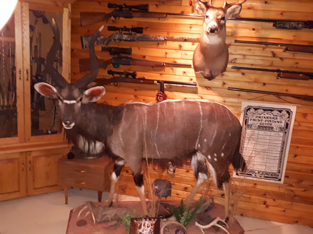 Bob Pauls Taxidermist | SW 7-7-4E, MB R0A 2G0, Canada | Phone: (204) 388-4972