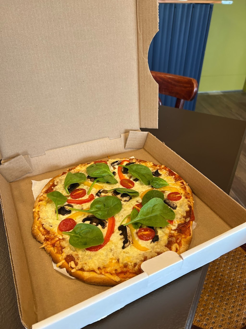 Cantine à Paulina | 505A Rue du Boisé, Grandes-Bergeronnes, QC G0T 1G0, Canada | Phone: (418) 232-6666