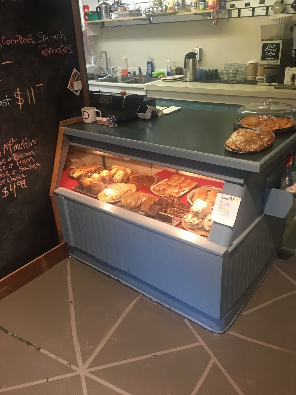 KDs Cafe | 1000 Bellevue Rd, Parksville, BC V9P 2C2, Canada | Phone: (250) 947-9009