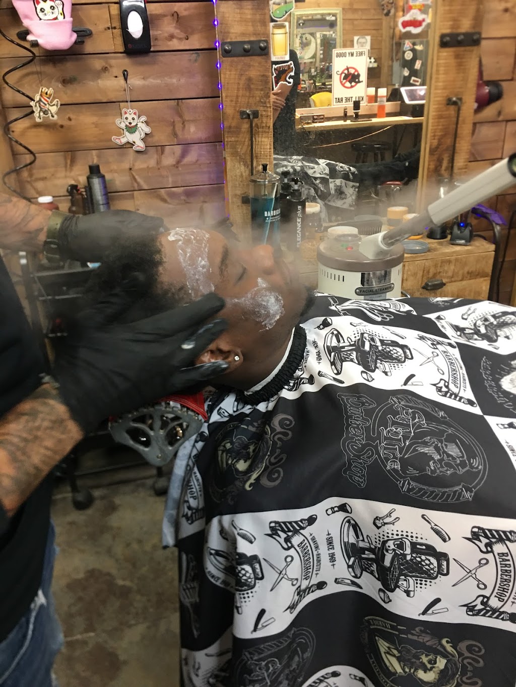Big A Barbershop and Shave Parlour | SIDE ENTRANCE, 25 Sapphire Dr, Richmond Hill, ON L4S 2E5, Canada | Phone: (416) 278-1101