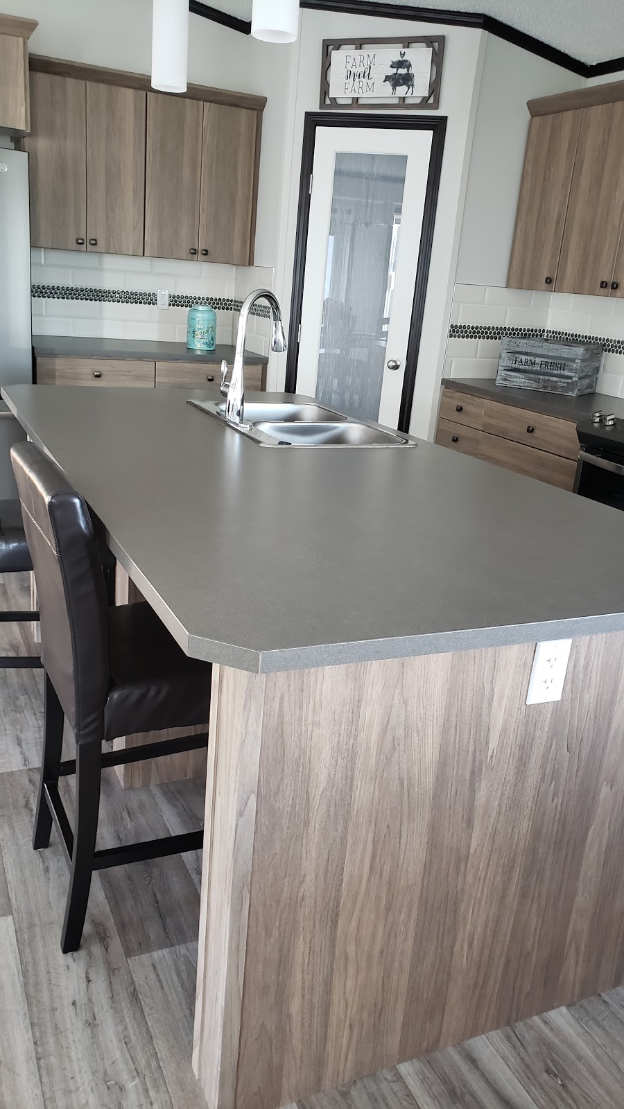 M & K Home Sales - Red Deer | 7920 50 Ave, Red Deer, AB T4P 3N4, Canada | Phone: (403) 346-6116