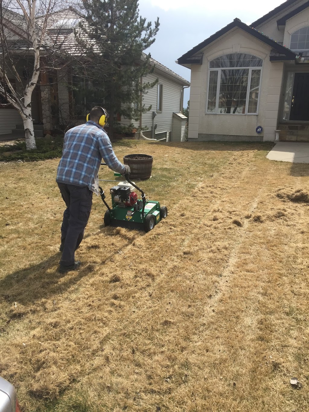 Arrowhead Landscaping | 95 Sienna Park Terrace SW, Calgary, AB T3H 3L3, Canada | Phone: (403) 370-7503