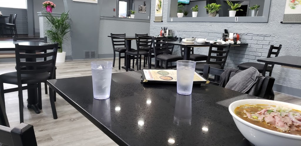 Big Daddy’s Phở | 1030 Niagara St, Welland, ON L3C 1M6, Canada | Phone: (289) 434-6117