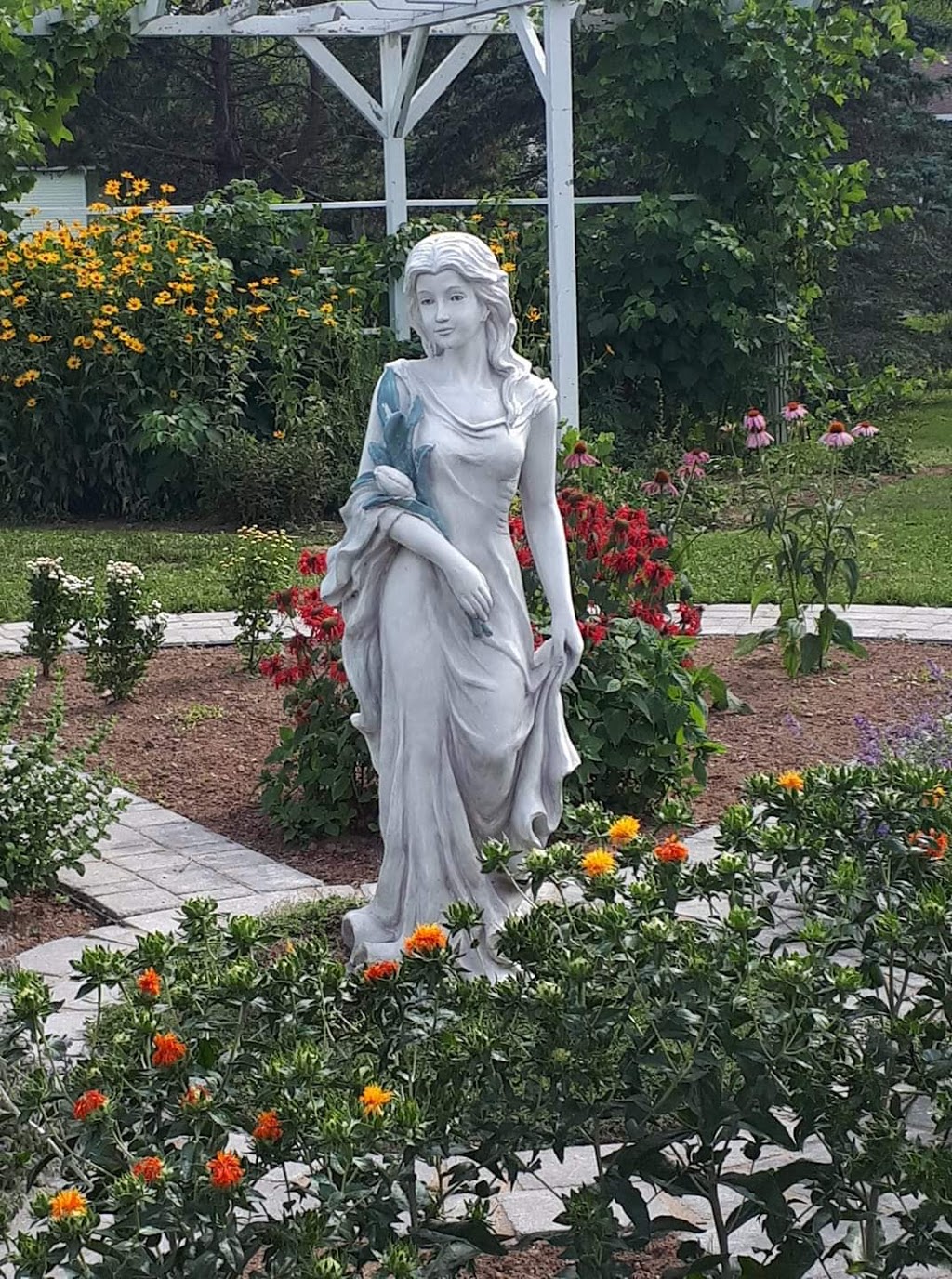Philippas Herb Garden | 1397 Chemin Bas-Cap-Pelé, Cap-Pelé, NB E4N 1M4, Canada | Phone: (506) 874-2687