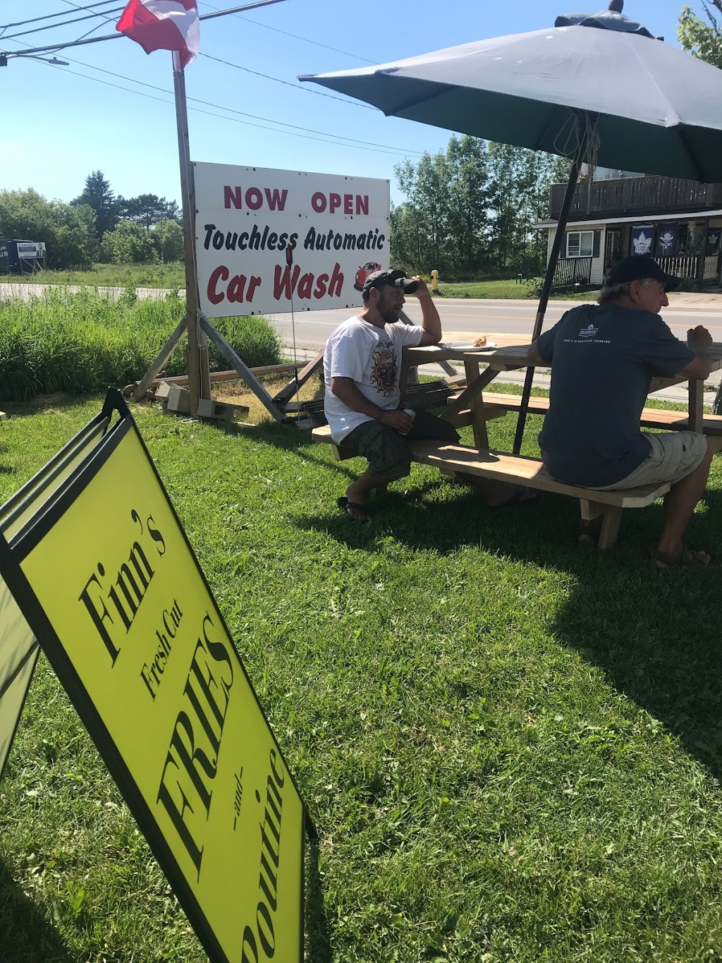 Finns Fresh Cut Fries and Poutine | 135 Queen St W, Elmvale, ON L0L 1P0, Canada | Phone: (705) 443-1537