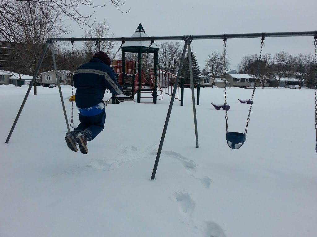Shoreview Park | Indian Arrow Rd, Barrie, ON L4M, Canada | Phone: (705) 739-4255