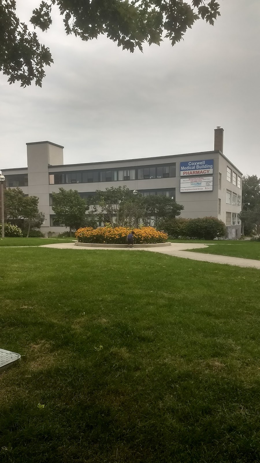 Robertson Parkette | 1549 Danforth Ave, Toronto, ON M4J 1N8, Canada | Phone: (416) 338-4386