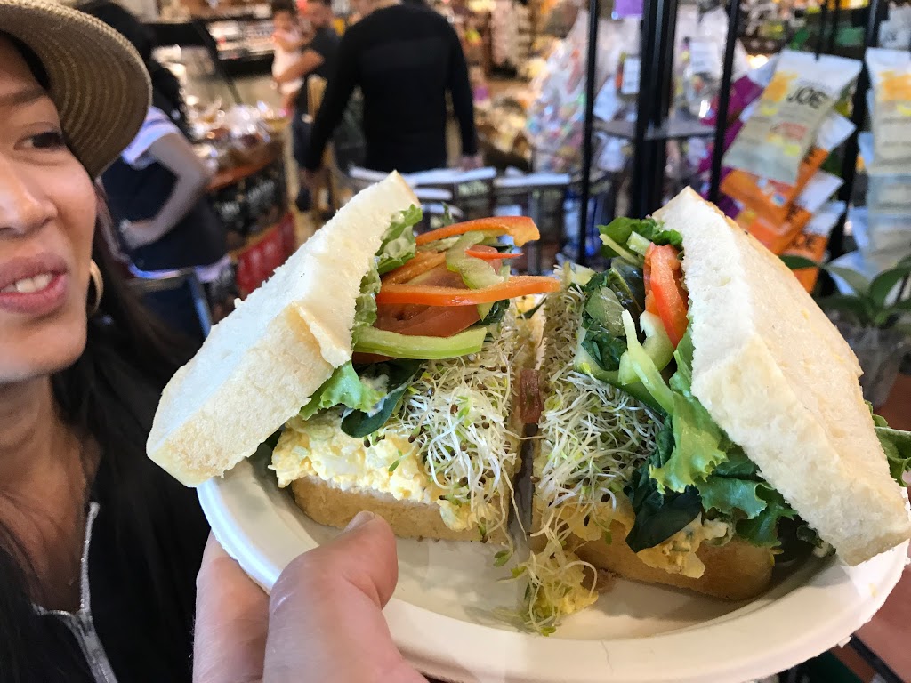 Choices Markets | 3248 King George Blvd, Surrey, BC V4P 1A5, Canada | Phone: (604) 541-3902