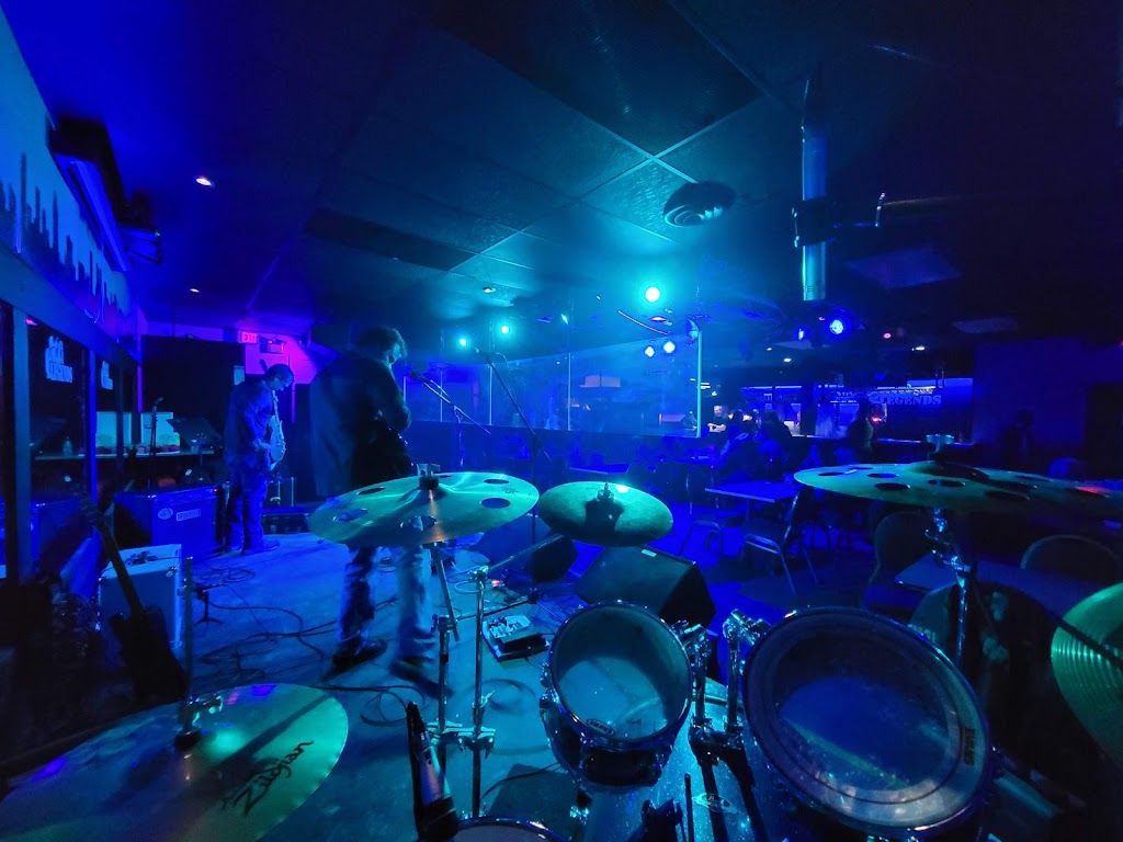 Finnigans Road House | 955 Pembroke St E, Pembroke, ON K8A 3M3, Canada | Phone: (613) 735-2333