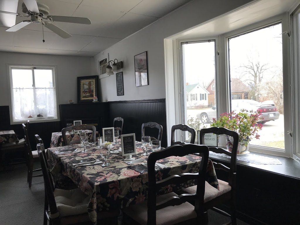 Dishingtons Tearoom | 2485 Main St, London, ON N6P 1R4, Canada | Phone: (519) 652-2818
