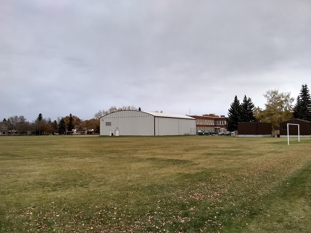 École Gabrielle-Roy | 8728 93 Ave NW, Edmonton, AB T6C 1T8, Canada | Phone: (780) 457-2100