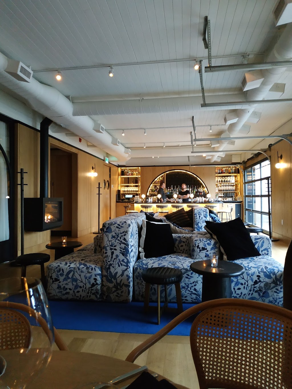Casa La Palma | 849 Dundas St W 2nd floor, Toronto, ON M6J 1V5, Canada | Phone: (416) 368-4567