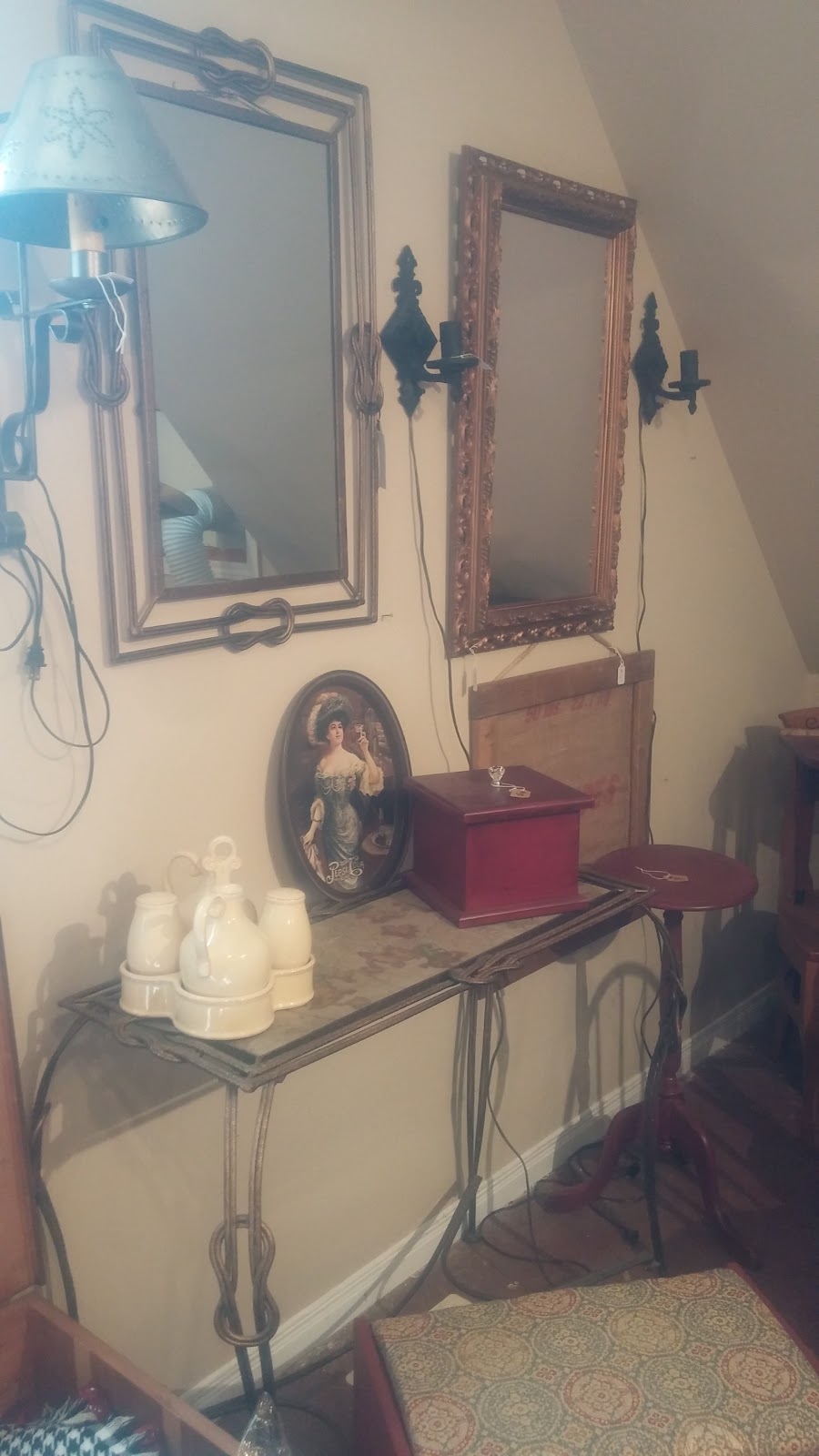 KCs Upscale Garage Sale | 4573 Fairgrounds Rd, Orillia, ON L3V 6H2, Canada | Phone: (905) 442-5091