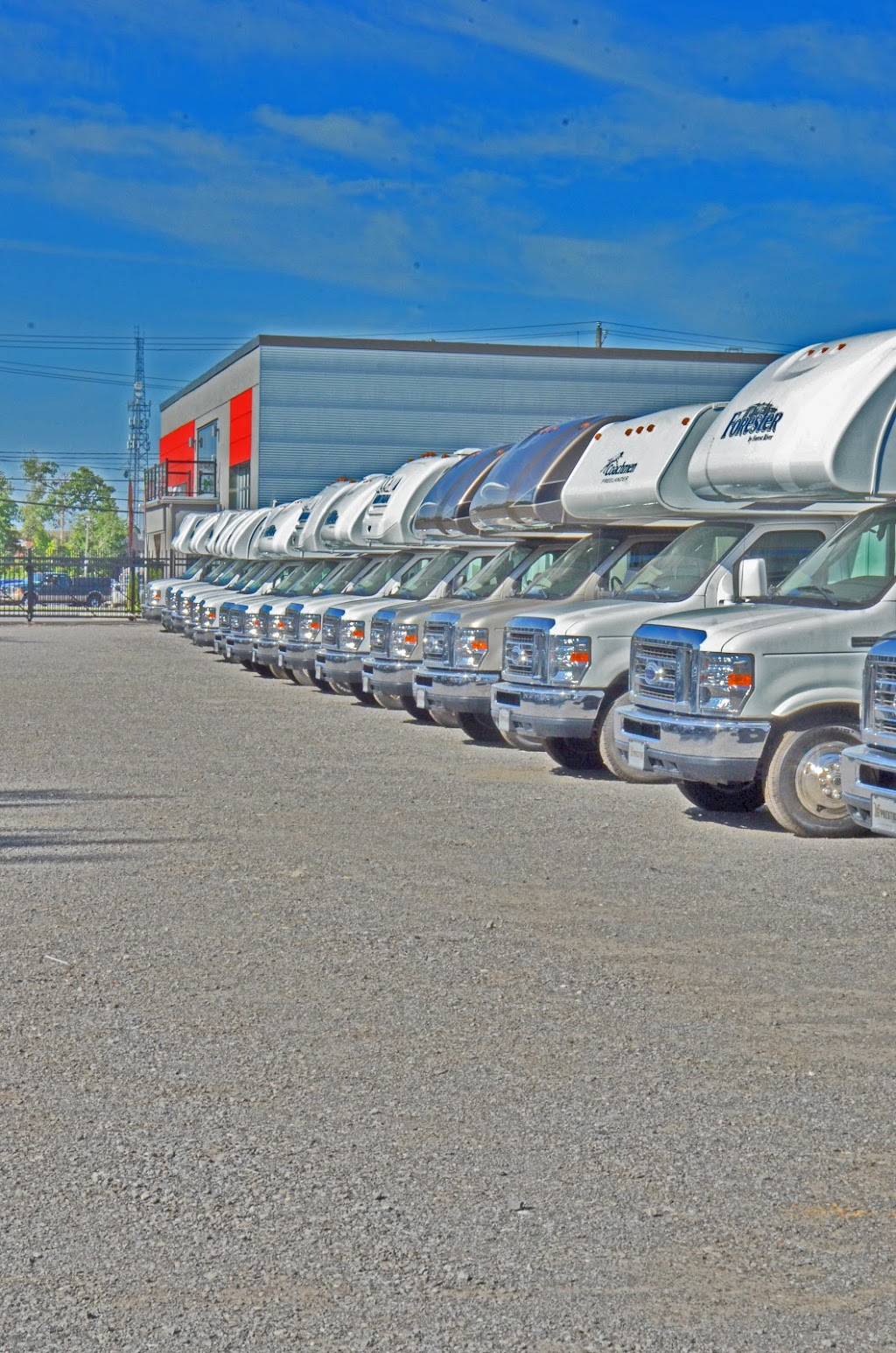 Luxury RV | Sale | 3015 Chemin Gascon, Mascouche, QC J7L 3X7, Canada | Phone: (855) 385-1465