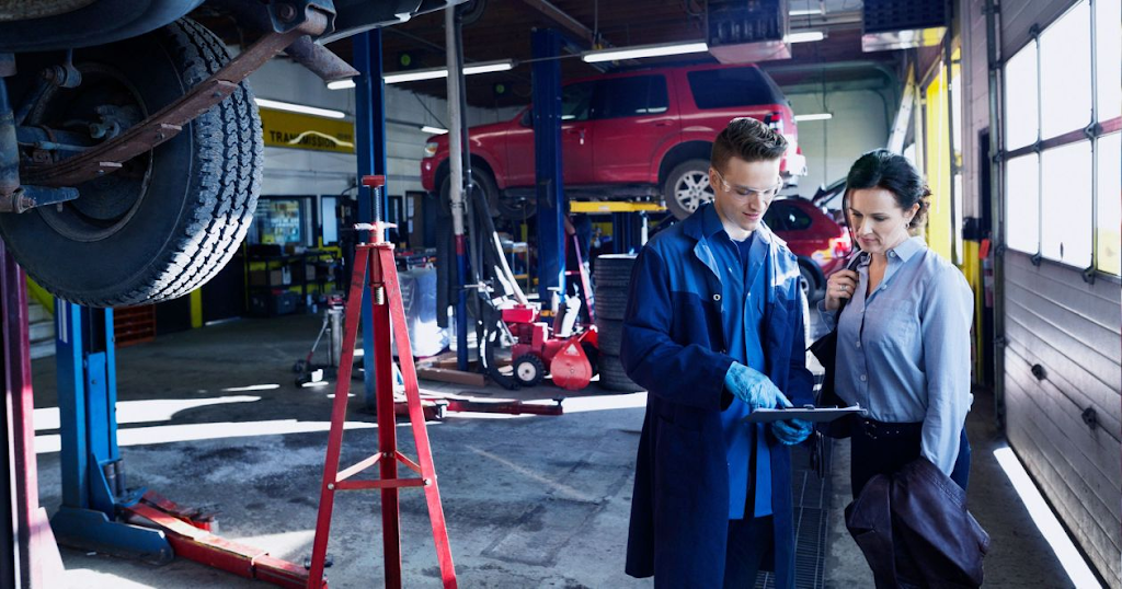 Varsity Chrysler Service & Repair Centre | 665 Goddard Ave NE, Calgary, AB T2K 6K1, Canada | Phone: (403) 730-4010