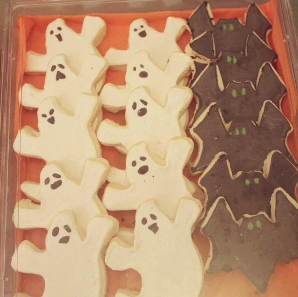 Patisseh | Yonge–Eglinton, Toronto, ON M5P 0A3, Canada | Phone: (416) 827-3385