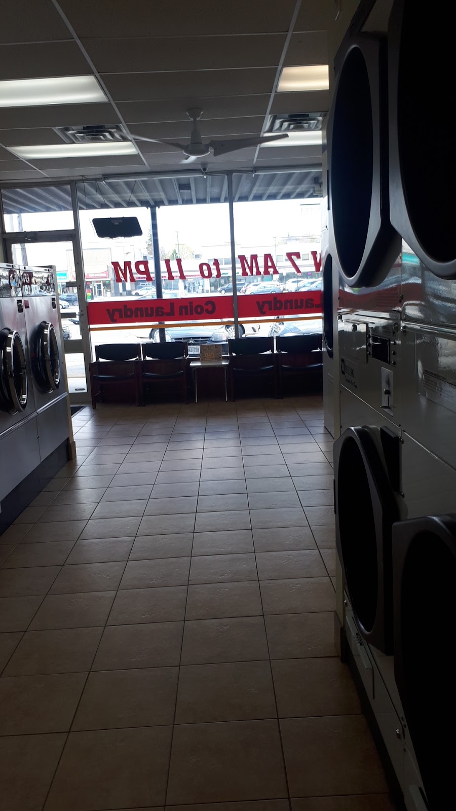 Fennell Ave Coin Laundry | 1142 Fennell Ave E, Hamilton, ON L8T 1S5, Canada | Phone: (289) 674-3990