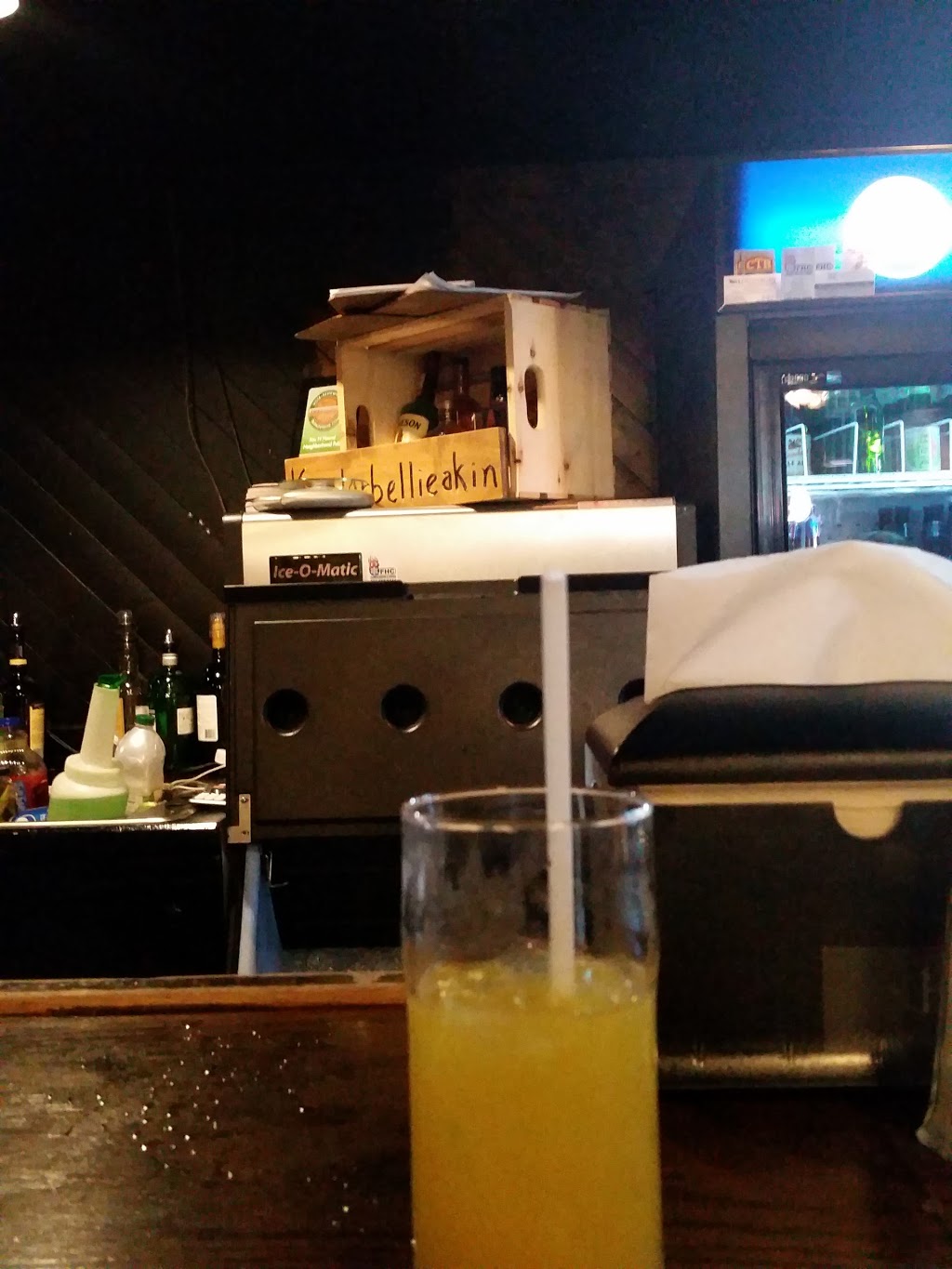 Fox & Hound Neighbourhood Pub | 720 Coverdale Rd, Riverview, NB E1B 3L8, Canada | Phone: (506) 387-2883