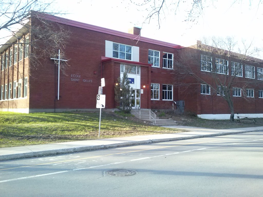 Primary School Saint Gilles | 220 Rue Dauphin, Laval, QC H7G 3V8, Canada | Phone: (450) 662-7000