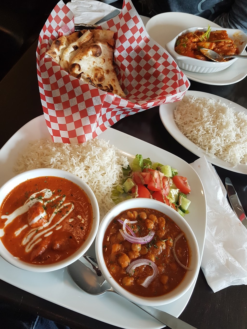 Pakwaan Restaurant | 538 Yates Rd Unit #4, Kelowna, BC V1V 2V1, Canada | Phone: (236) 420-2558