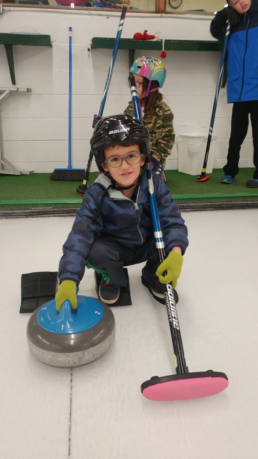 Kincardine Curling Club | 277 Penetangore Row, Kincardine, ON N2Z 2P6, Canada | Phone: (519) 955-7448
