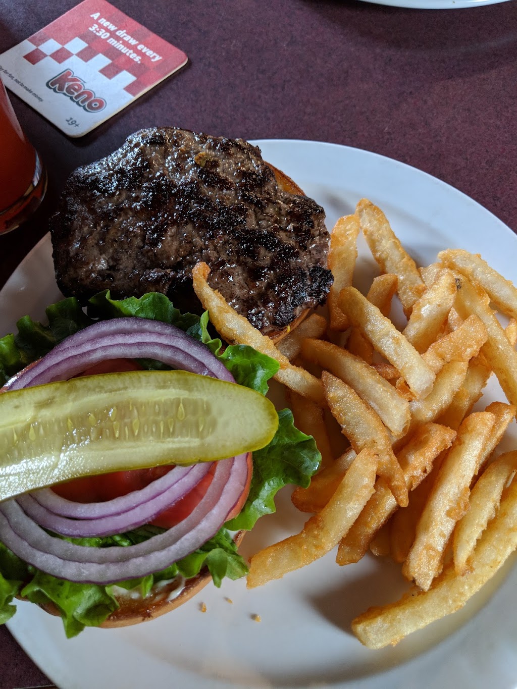 Rayleigh Pub And Liquor Store | 4309 Old, Yellowhead Hwy, Kamloops, BC V2H 1N4, Canada | Phone: (250) 578-7242