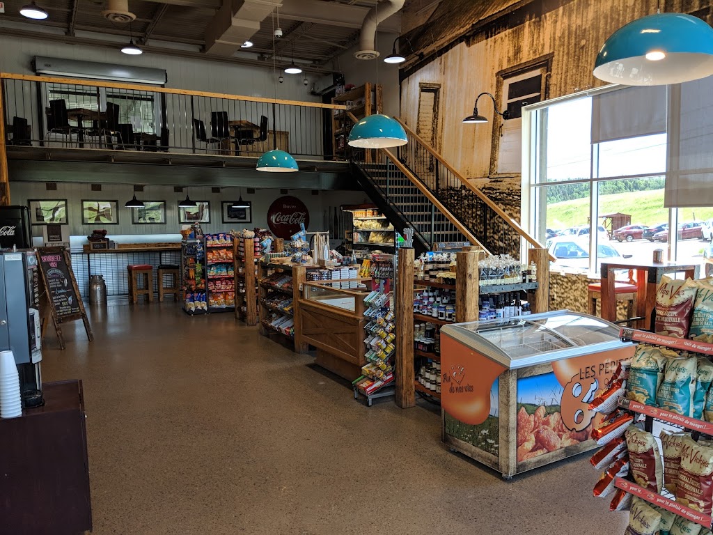 Fromagerie Boivin | 2152 Chemin St Joseph, La Baie, QC G7B 3P3, Canada | Phone: (418) 544-2622