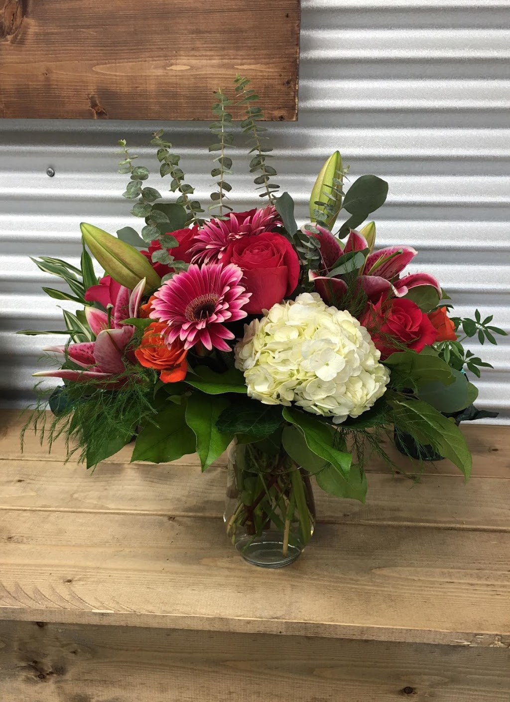 Pretty Little Flowers | 20 McLeod Ave #2a, Spruce Grove, AB T7X 3Y1, Canada | Phone: (780) 962-4771